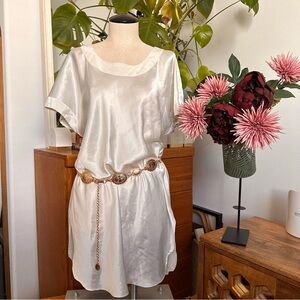 Vintage Victorias secret gold tag Silky Ivory Short Sleeve Tunic Dress